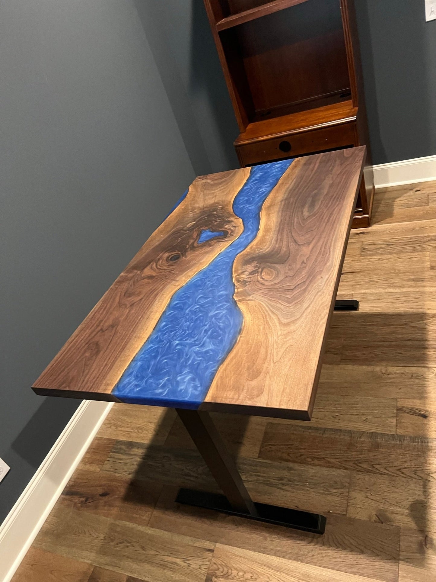 Custom Projects, Desks, Doors, Coffee Tables, Bar Tops, Islands, Entertainment centers, etc