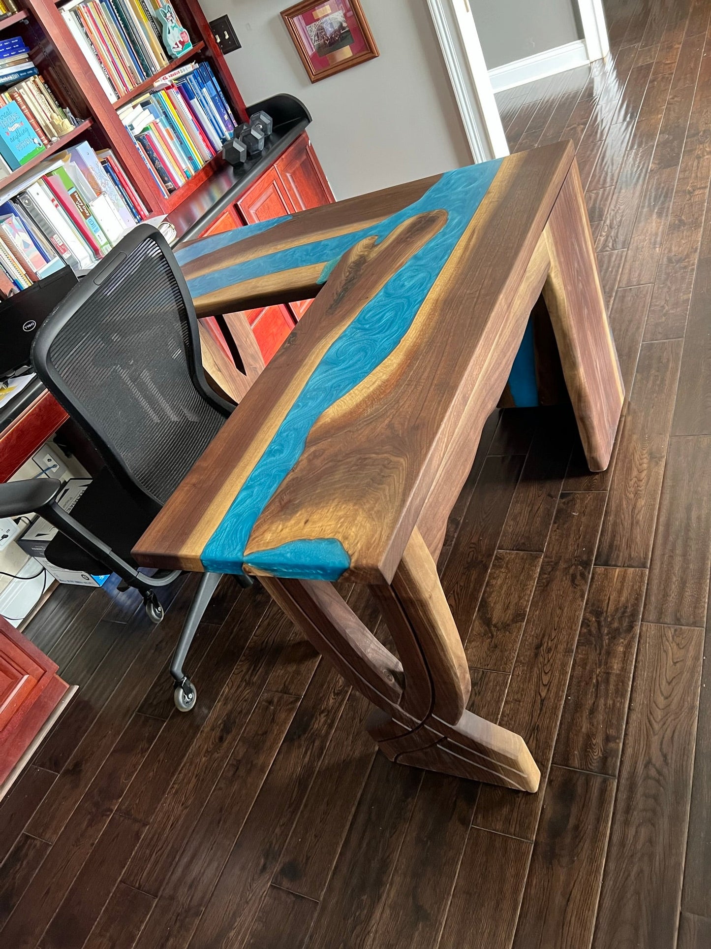 Custom Projects, Desks, Doors, Coffee Tables, Bar Tops, Islands, Entertainment centers, etc