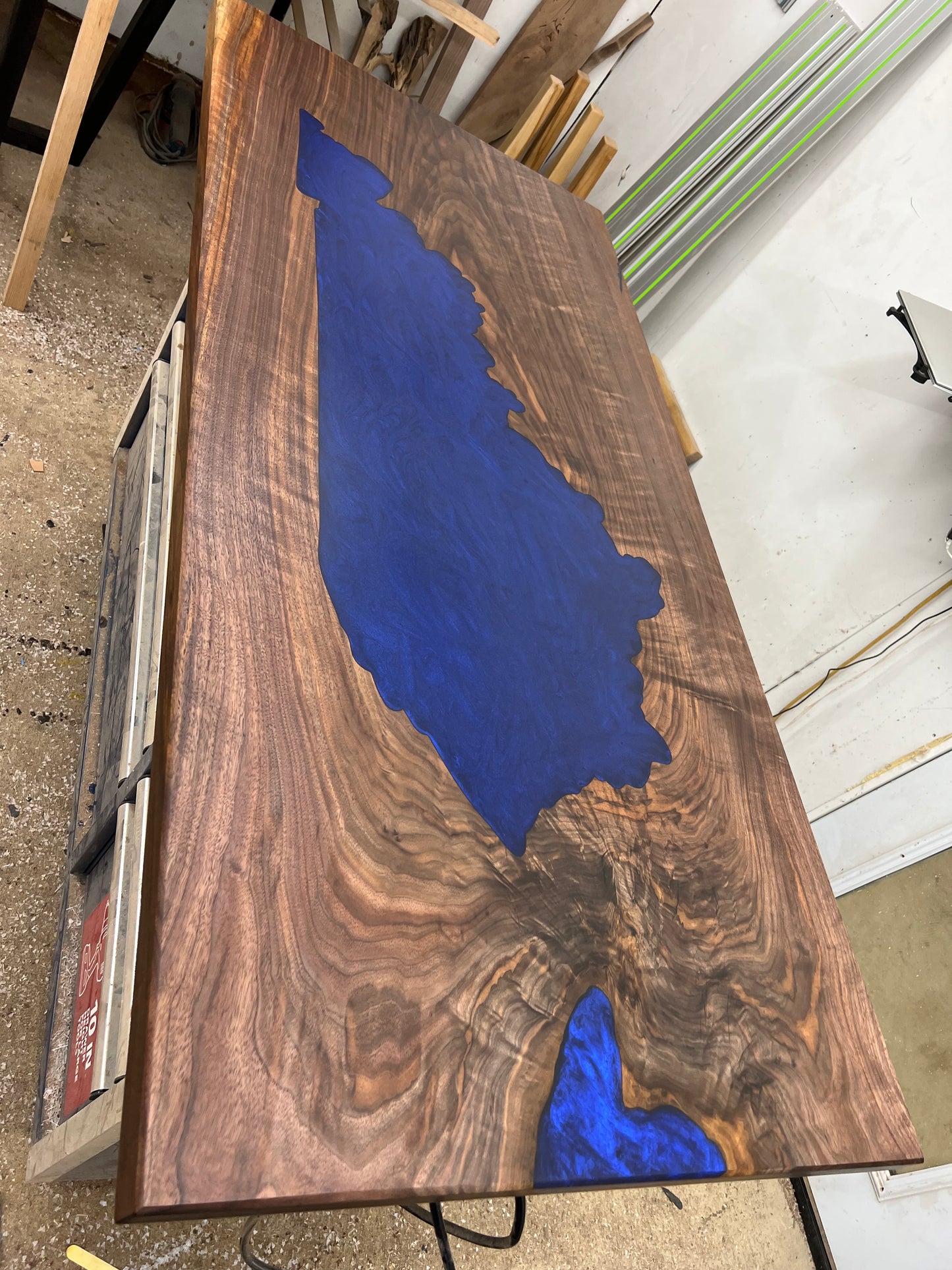 Custom Projects, Desks, Doors, Coffee Tables, Bar Tops, Islands, Entertainment centers, etc
