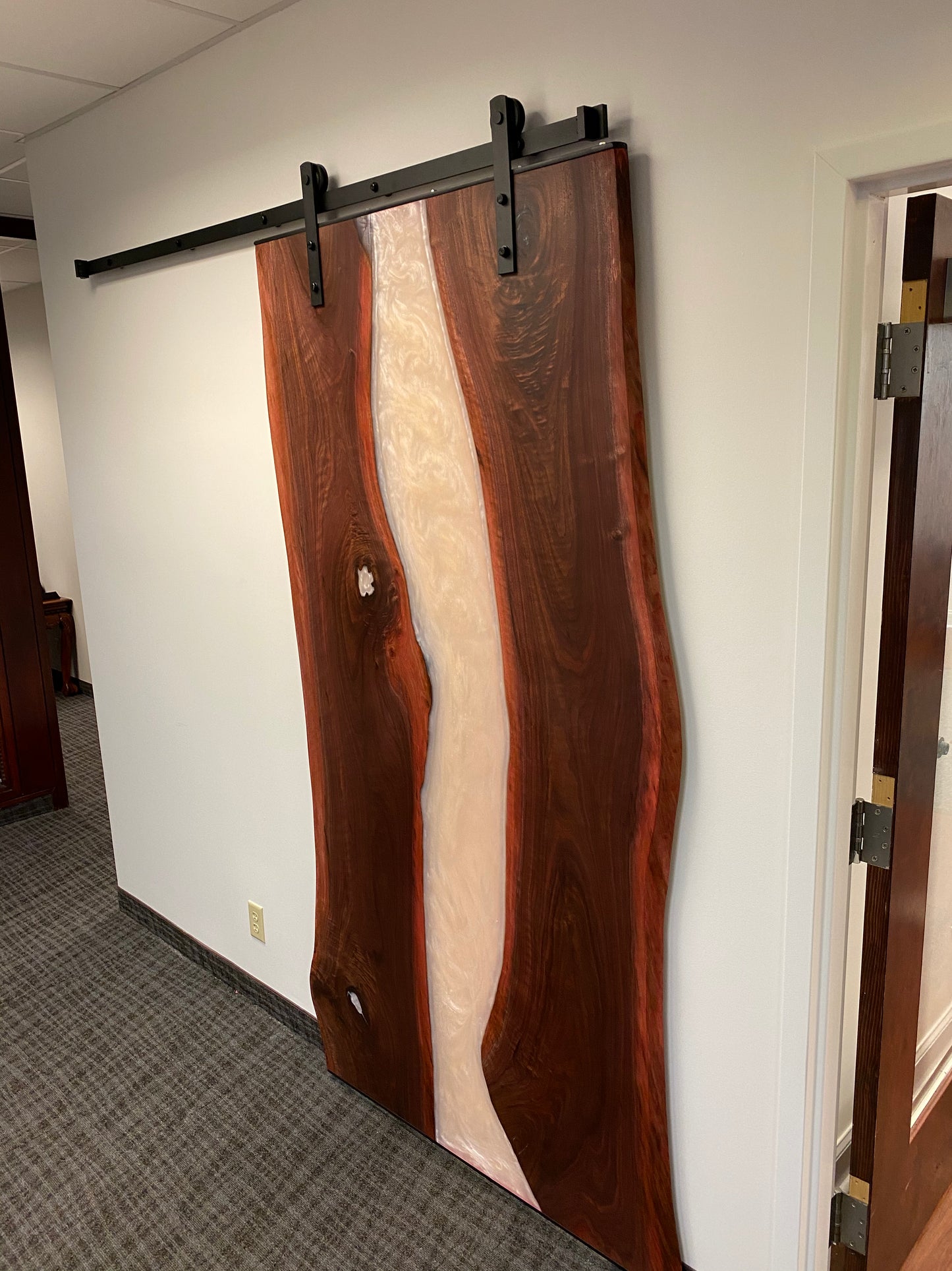 Custom Projects, Desks, Doors, Coffee Tables, Bar Tops, Islands, Entertainment centers, etc